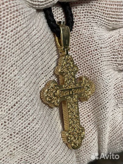 Золотой крест с бриллиантами