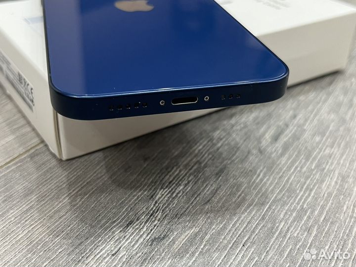 iPhone 12, 64 ГБ