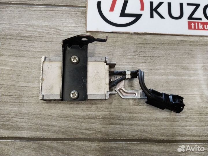 Резистор топливного насоса Прадо 120 2008