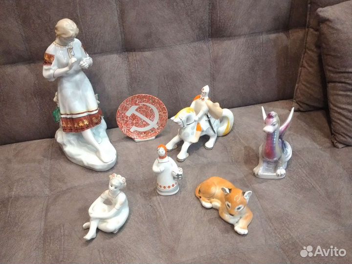 Фарфоровые статуэтки
