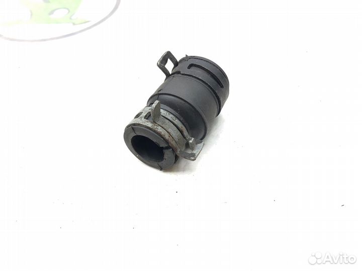 Патрубок картерных газов Skoda Octavia A5 (1Z) 1.6