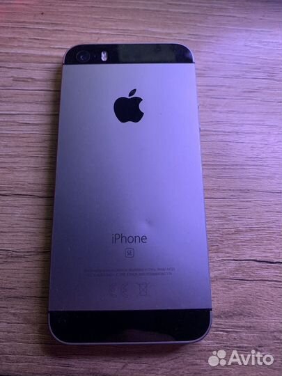 iPhone SE, 32 ГБ