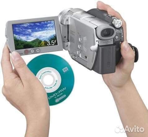 Видеокамера Sony Handycam DCR-DVD505E