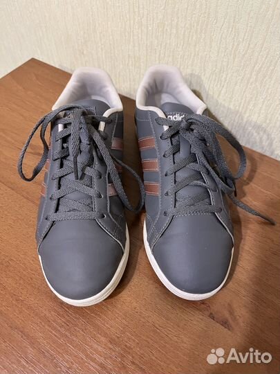 Кроссовки Adidas