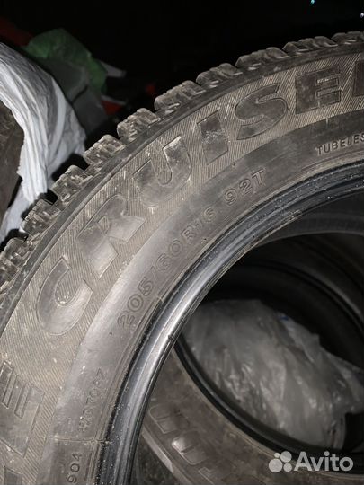 Bridgestone Ice Cruiser 7000 205/60 R16 92