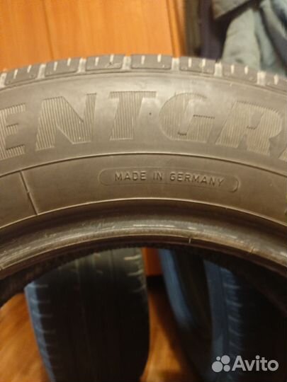 Goodyear EfficientGrip 215/65 R16 98H