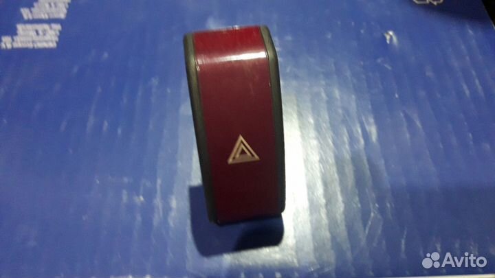 Кнопка аварийной сигнализации Опель Корса