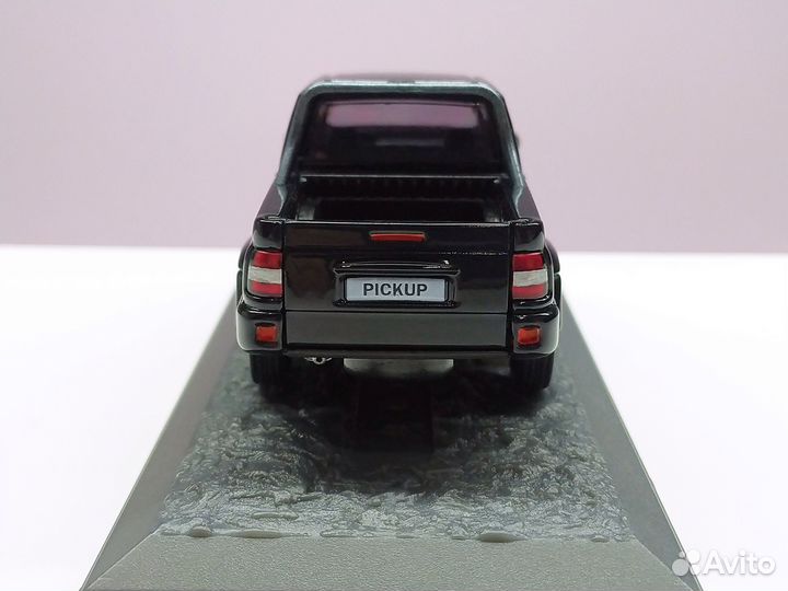 1:43 UAZ Pickup