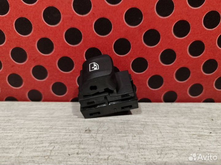 Кнопка стеклоподъемника Bmw 1 F40 B38A15F 2023
