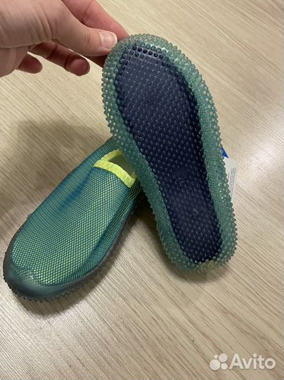 Акваобувь бирюзовая новая