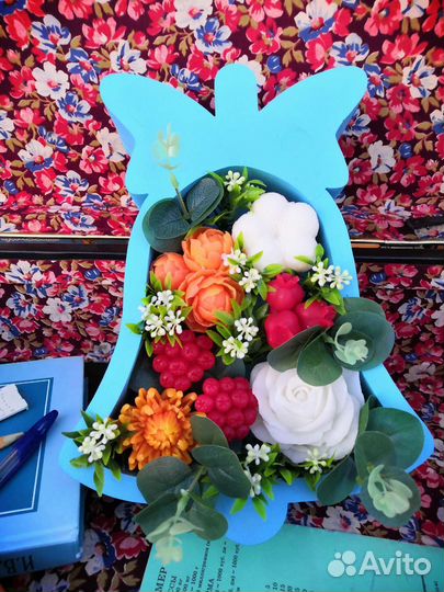 Подарокчителю букет из мыла в боксе