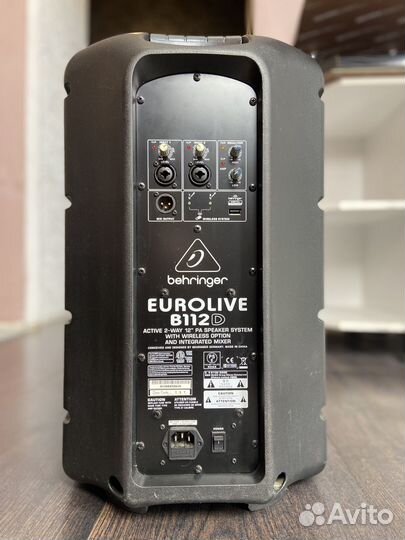 Активная акустическая система behringer