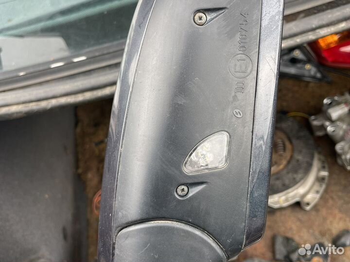 Зеркало Левое Audi A6 C6 водительское