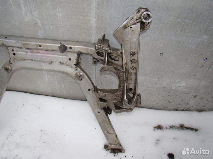 Подрамник передний BMW 7 E65 бмв 7 Е65 Е66