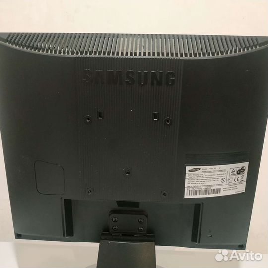 Продаю системные блоки и мониторы б/у