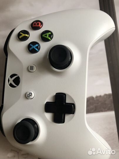 Геймпад xbox one s