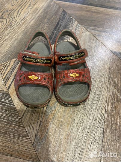 Сандали crocs c6