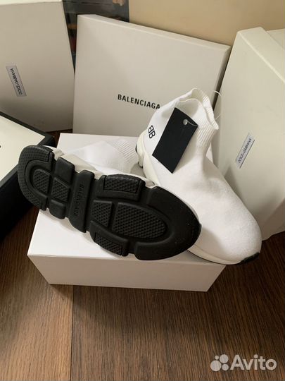 Balenciaga kids 29-30, новые, мальчикам, девочкам