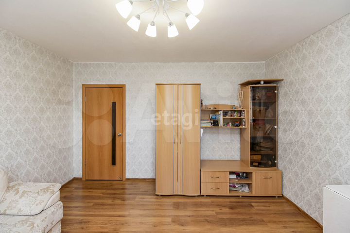 2-к. квартира, 54 м², 8/16 эт.