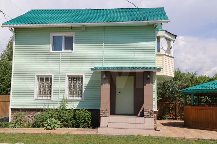 Дом 200 м² на участке 15 сот.