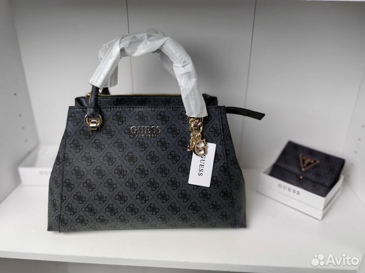 Сумка Guess