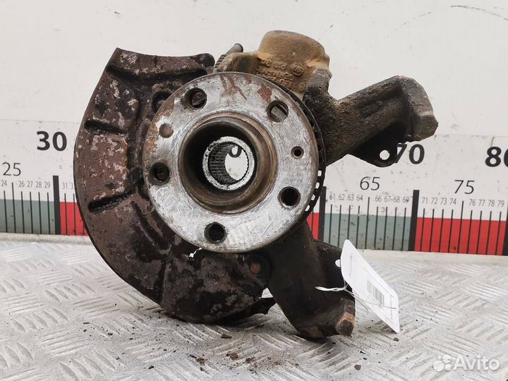 Ступица передняя правая Audi A3 8L 1998 1J0407256N