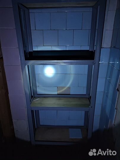 Продам стеллажи и контейнера металлические