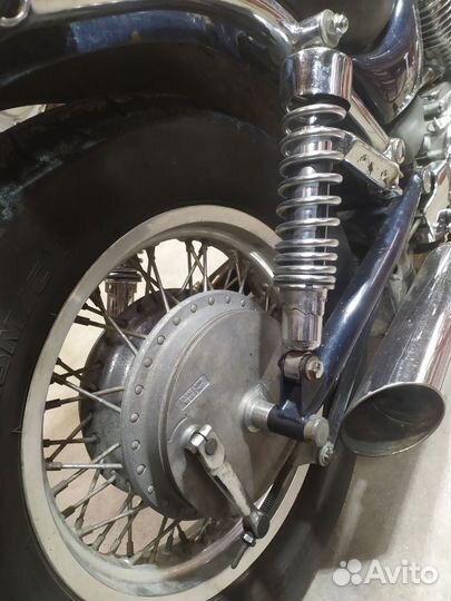 Suzuki Intruder vs 750