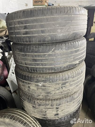 Bridgestone Alenza 001 225/65 R17 102H