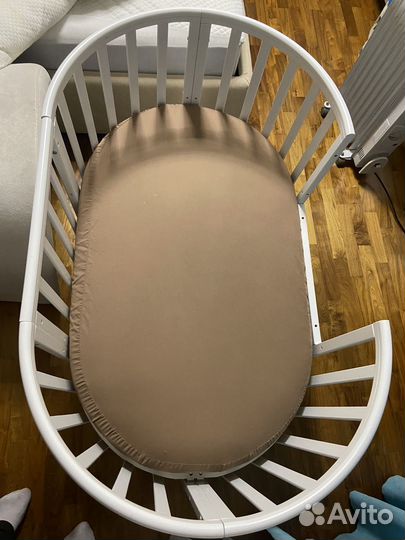 Кроватка детская с маятником трансформер