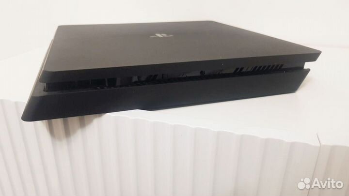 Play station 4 slim 1 tb