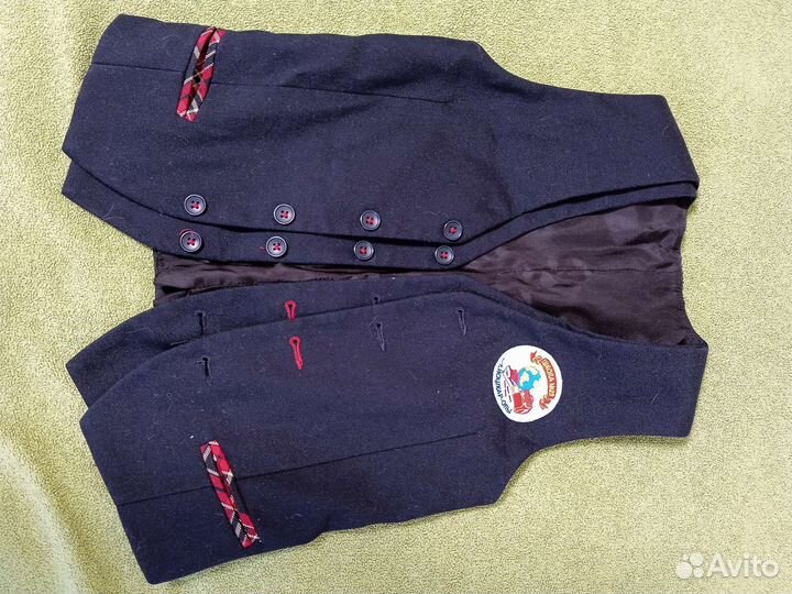 Жилетка для мальчика школьная 128