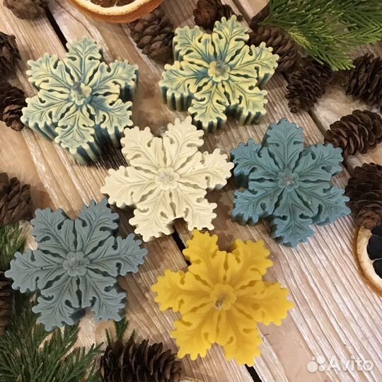 Новогодние свечи из пчелиного воска