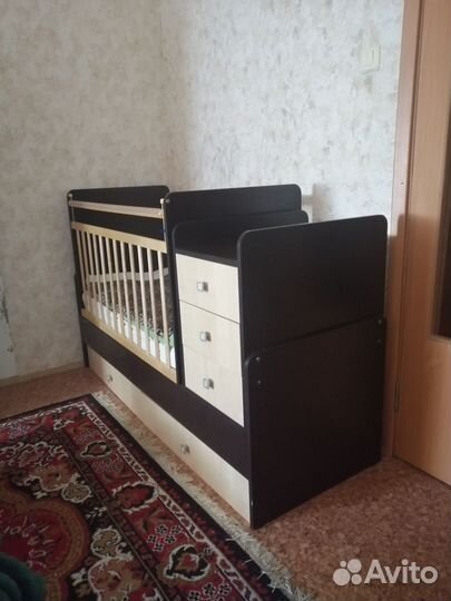 Детская кроватка трансформер с комодом