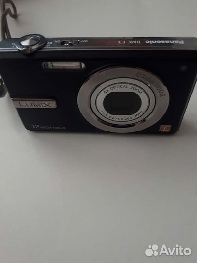 Компактный фотоаппарат lumix