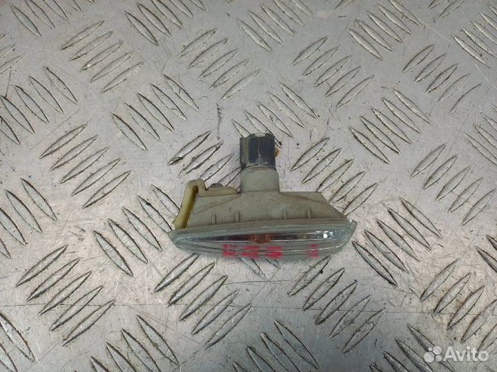 Повторитель на крыло левый Hyundai I30 FD 1.4 G4FA