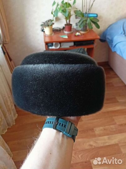 Меховая мужская шапка