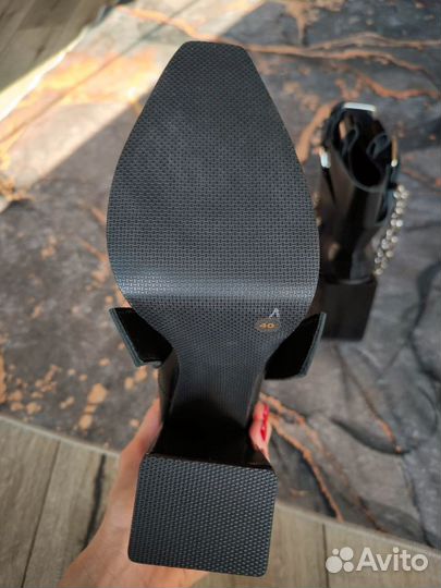 Кожаные Ботильоны грузинского бренда Lalo