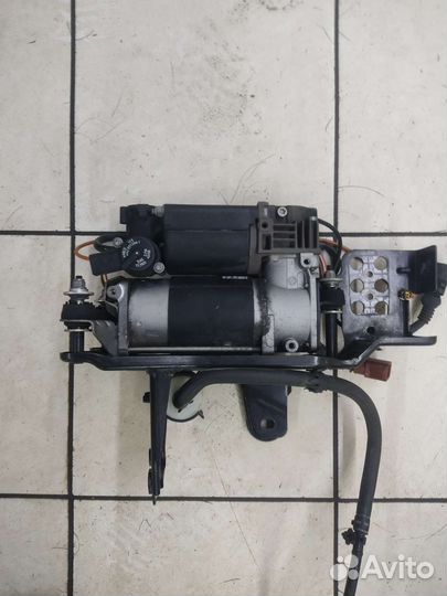 Компрессор пневмоподвески Audi A6 C6