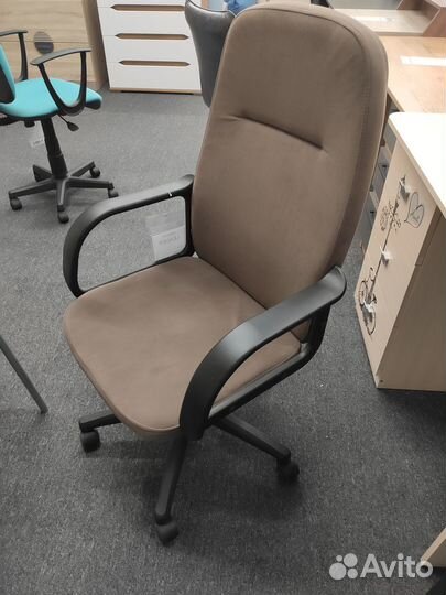 Компьютерное кресло