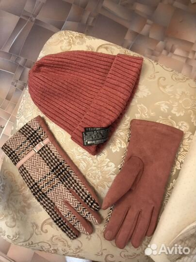 Комплект перчатки и шапка zara