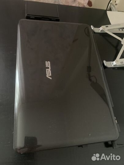 Ноубук Asus