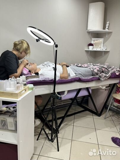 Кольцевая лампа со штативом