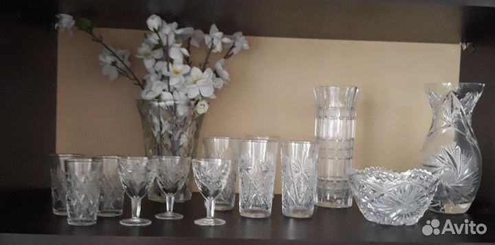 Посуда для кухни (стекло и хрусталь) и чашки