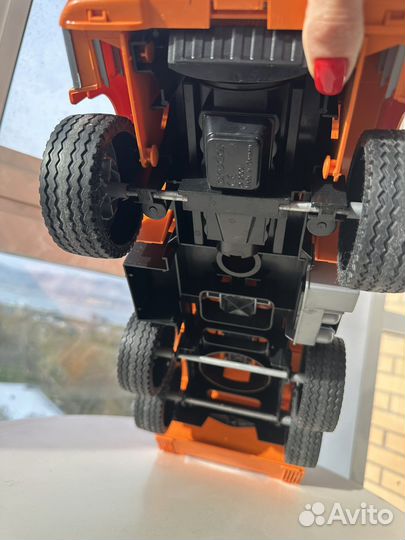 Машина Bruder мусоровоз Lotos