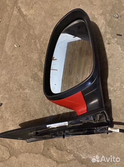 Зеркало заднего вида
