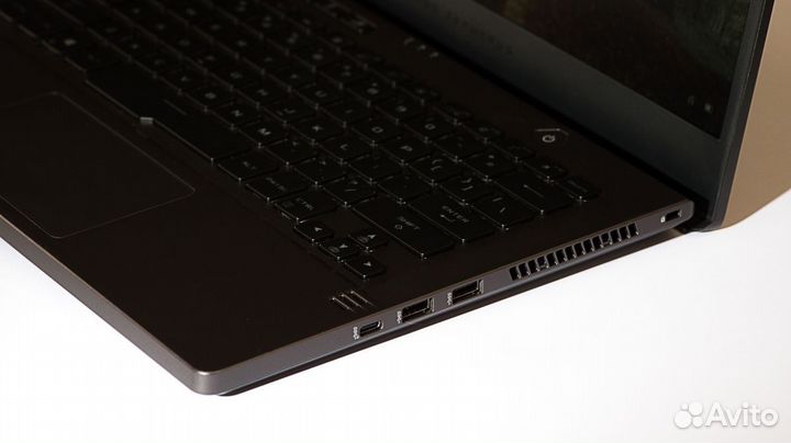 Asus ROG Zephyrus G14 2020 GTX1660ti Ryzen 9