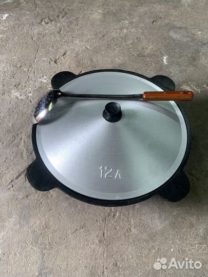 Казан чугунный с крышкой