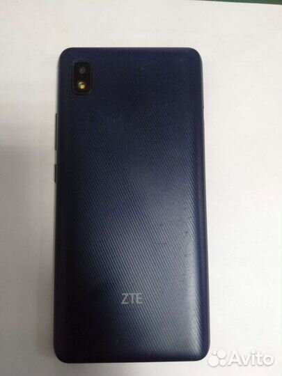 Телефон ZTE Blade A 210