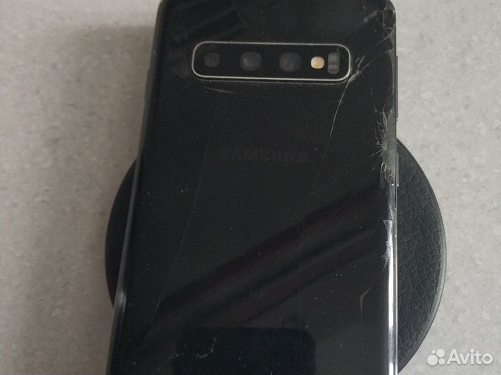 Samsung Galaxy S10, 8/128 ГБ